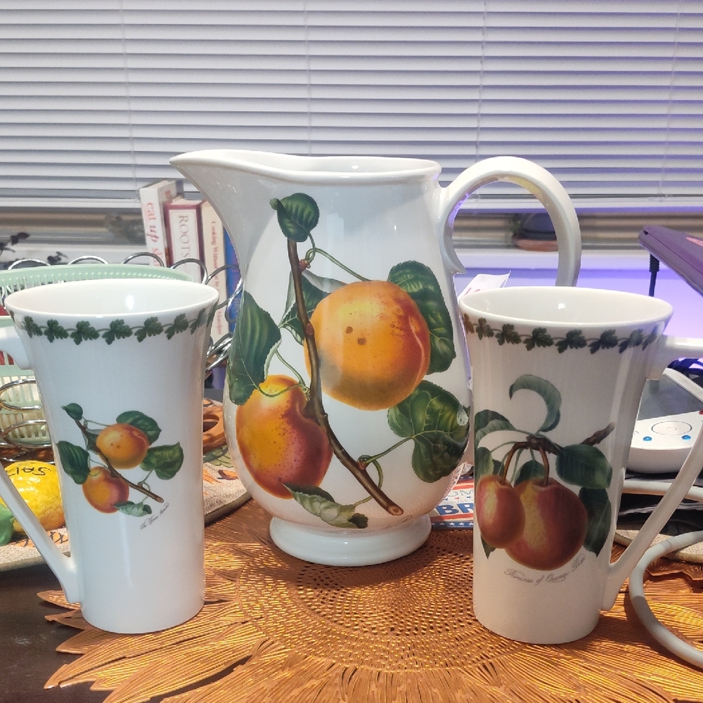 Portmeirion Pomona White Ceramic Piece